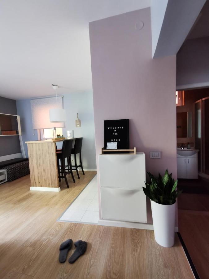 Nest Apartment Zemun เบลเกรด ภายนอก รูปภาพ